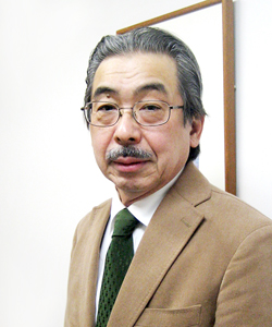 院長 芥川秀康
