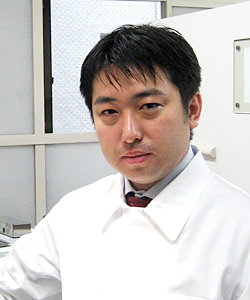 医師 芥川芳秀